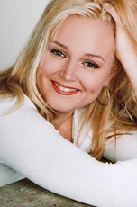 Juliana - Click here to see her profile